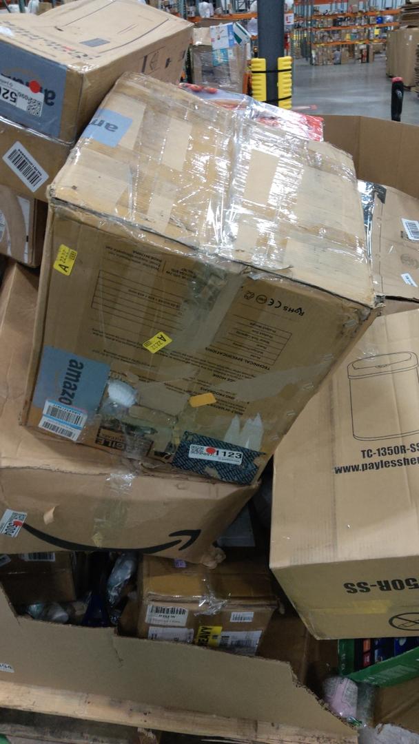 Pallet of Salvage Items