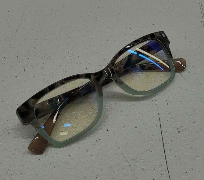 VisionGlobal Blue Light Blocking Glasses for Women/Men, Anti Eyestrain, Computer Reading, TV Glasses, Stylish Square Frame, Anti Glare 