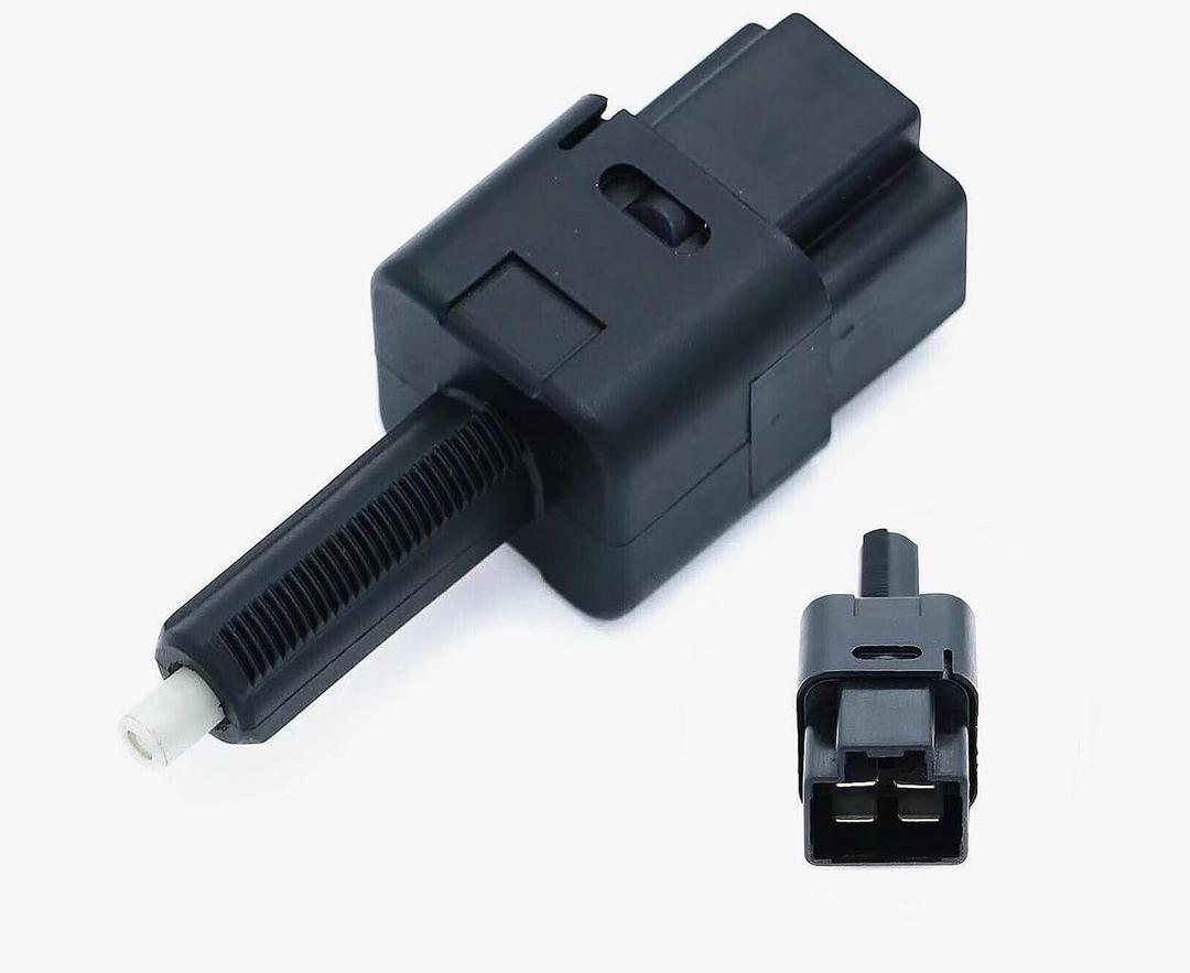 Brake Light Switch 25320-AX000 Fit for Nissan Sentra Frontier Armada Juke (03-20) / Infiniti EX3 FX455 G35 G37 (04-10)