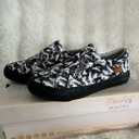 Blowfish Malibu Kids sz 7 Shoes Distressed White and Black Canvas, Size 2 US
