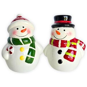 Gift Essentials Snowman Salt and Pepper Shaker Set  Festive Ceramic Winter Salt and Pepper Shakers  Holiday Tabletop Kitchen Decor  Novelty Christmas Decor