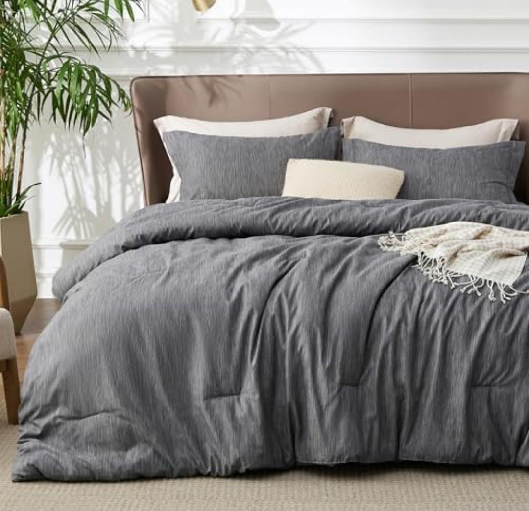 Bedsure Twin/Twin XL Comforter Set - Dark Grey Soft Bedding for All Seasons, Cationic Dyed Bed Set, 2 Pieces, 1 Twin Size Comforter (68"x88") and 1 Pillow Sham (20"x26"+2")