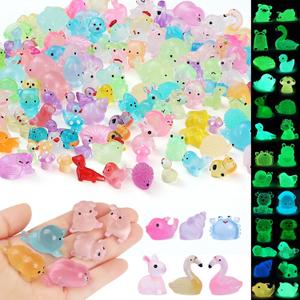 150Pcs Mini Resin Animals Tiny Resin Animals Glow in The Dark Miniature Figurines to Hide for Holiday Party Favors Bag Fillers Miniature Fairy Garden Accessories and Dollhouse Decor