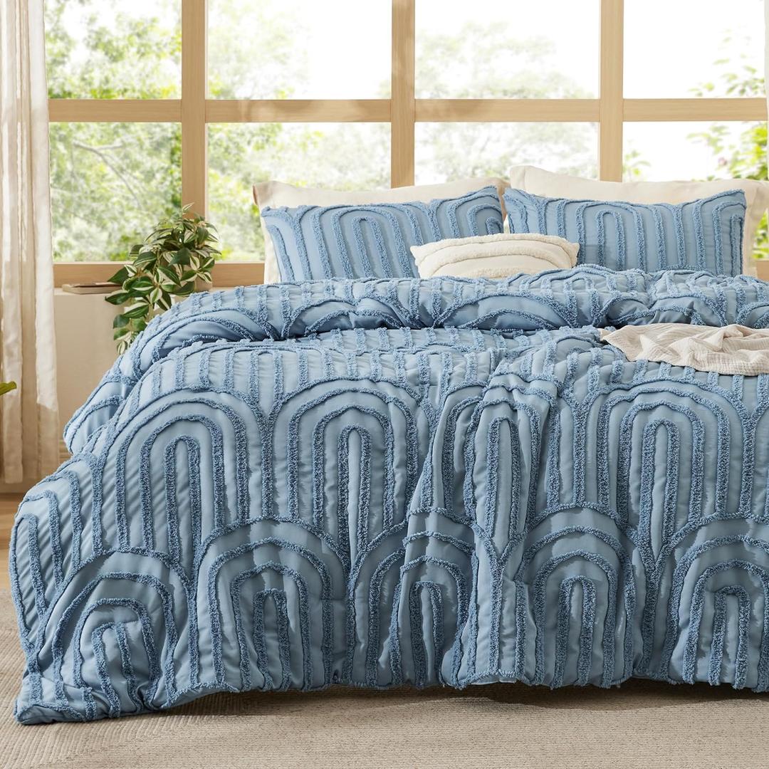 Bedsure Boho Tufted Blue Comforter King Size, GentleSoft 3 Pieces Boho Farmhouse-Style Decor Bedding, Arch Bedding for All Seasons, 1 Bed Comforter, 2 Pillow Shams, 104x90 Inches