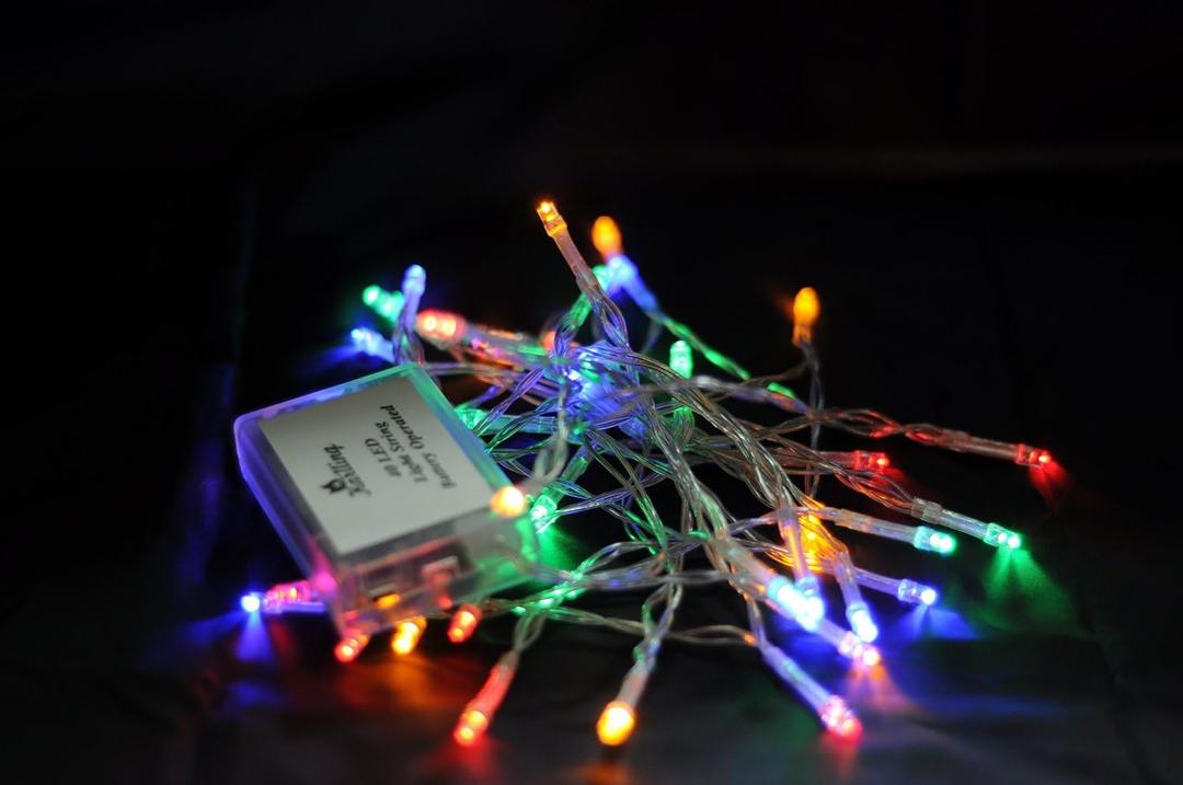 Karlling Battery Operated Christmas Lights,13 ft Short Clear Wire String Led Twinkle Fairy Light for Small Mini Xmas Tree and Wedding Party Indoor/Outdoor Decoration(Multicolor) (General 40 Leds)