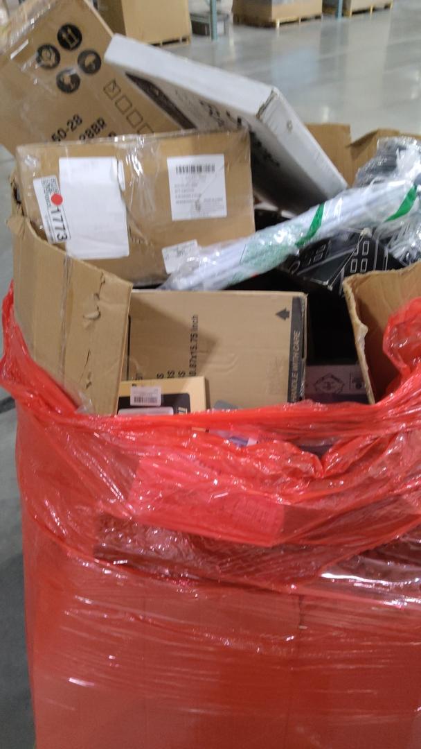 Pallet of Salvage Items 