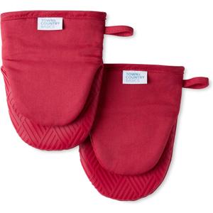 TOWN & COUNTRY BASICS Basketweave Soft Silicone Mini Oven Mitt 2-Pack Set, Heat Resistant up to 500F, Flexible Silicone, Non-Slip Grip, Red, 5.5"x8"