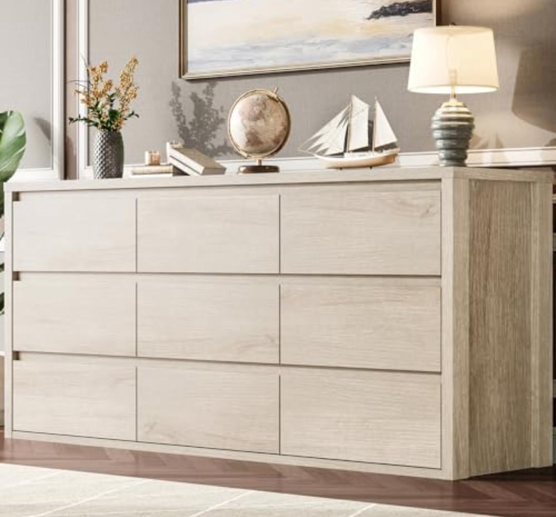 GarveeHome 9 Drawer Dresser for Bedroom, Wide Modern Chest of Drawers, Large Wood Dresser Wooden Storage Organizer for Living Room, Hallway Entryway (Oak)