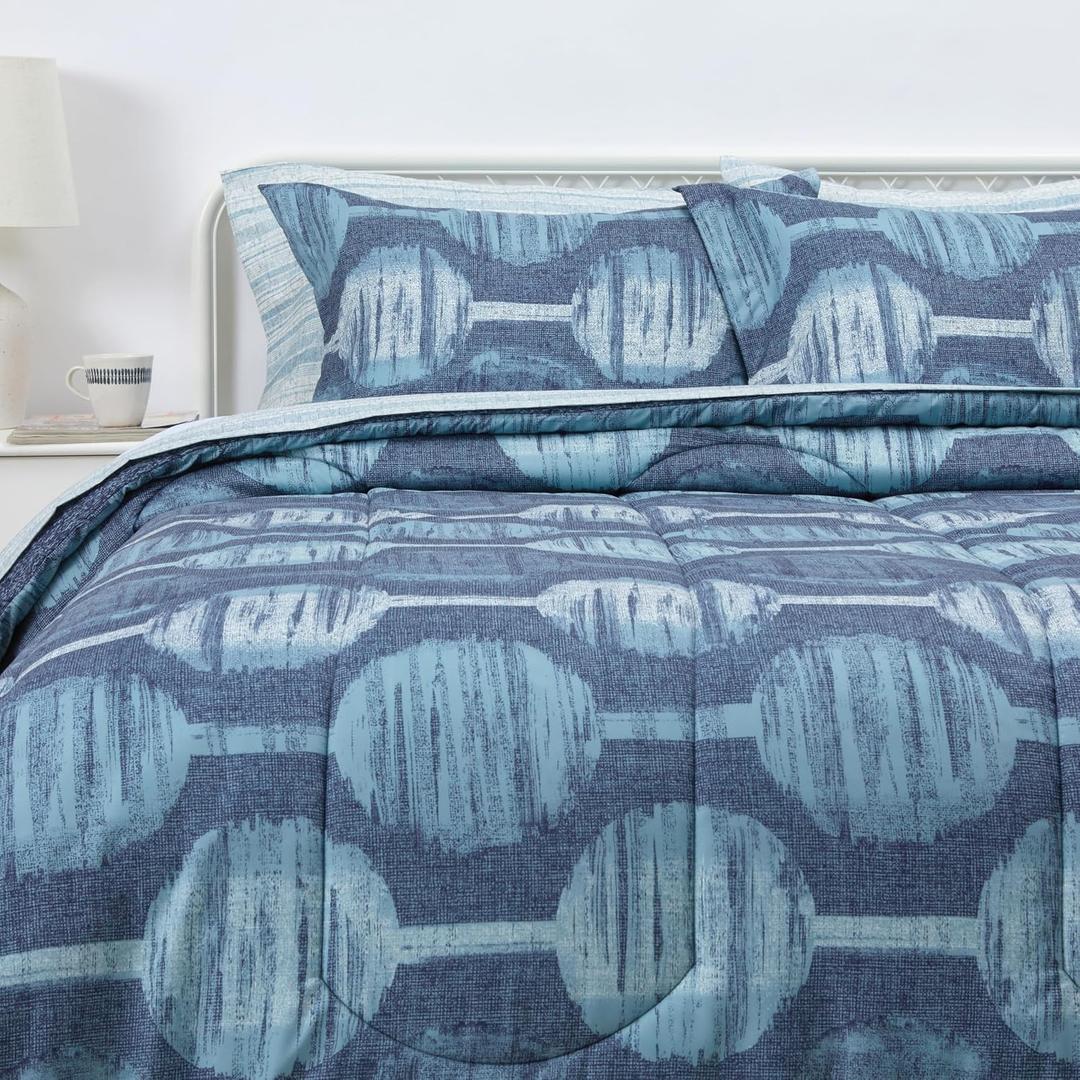 Amazon Basics 7-Piece Lightweight Microfiber Comforter Set, Full/Queen, Navy Geometrics