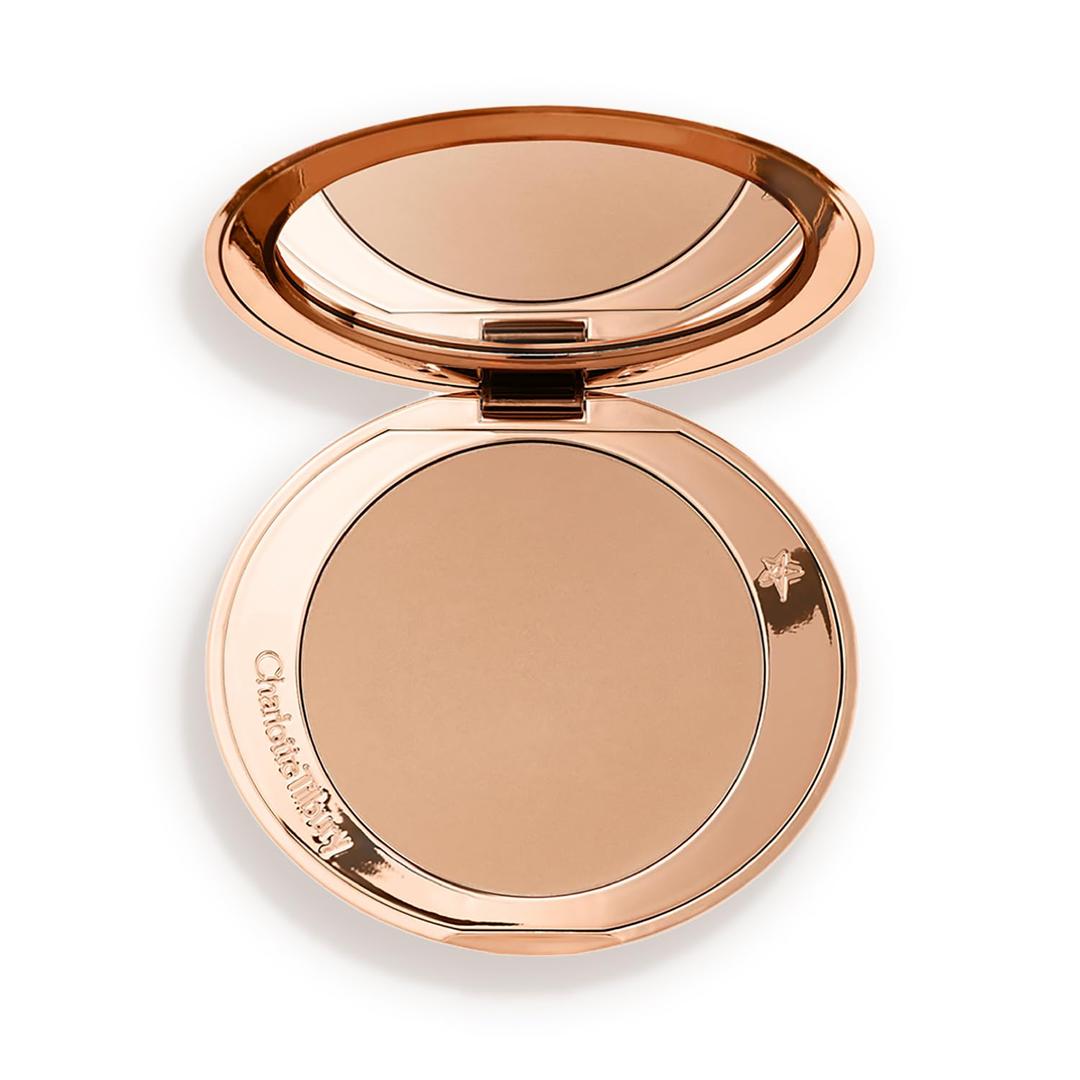 Charlotte Tilbury Airbrush Matte Bronzer - Smoothing & Blurring Powder Bronzer with an Airbrush Finish - Refillable Makeup Infused with Silky Mica & Hyaluronic Acid (1 Fair - Natural Soft Bronze)