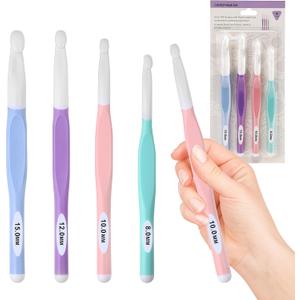 Large Sizes Crochet Hooks 8mm, 10mm, 12mm, 15mm Rubber Handle Crochet Hook 4PCS- Ergonomic Handle Crochet Hooks Weaving Tools for Knitting Blankets, Shawl and Carpet