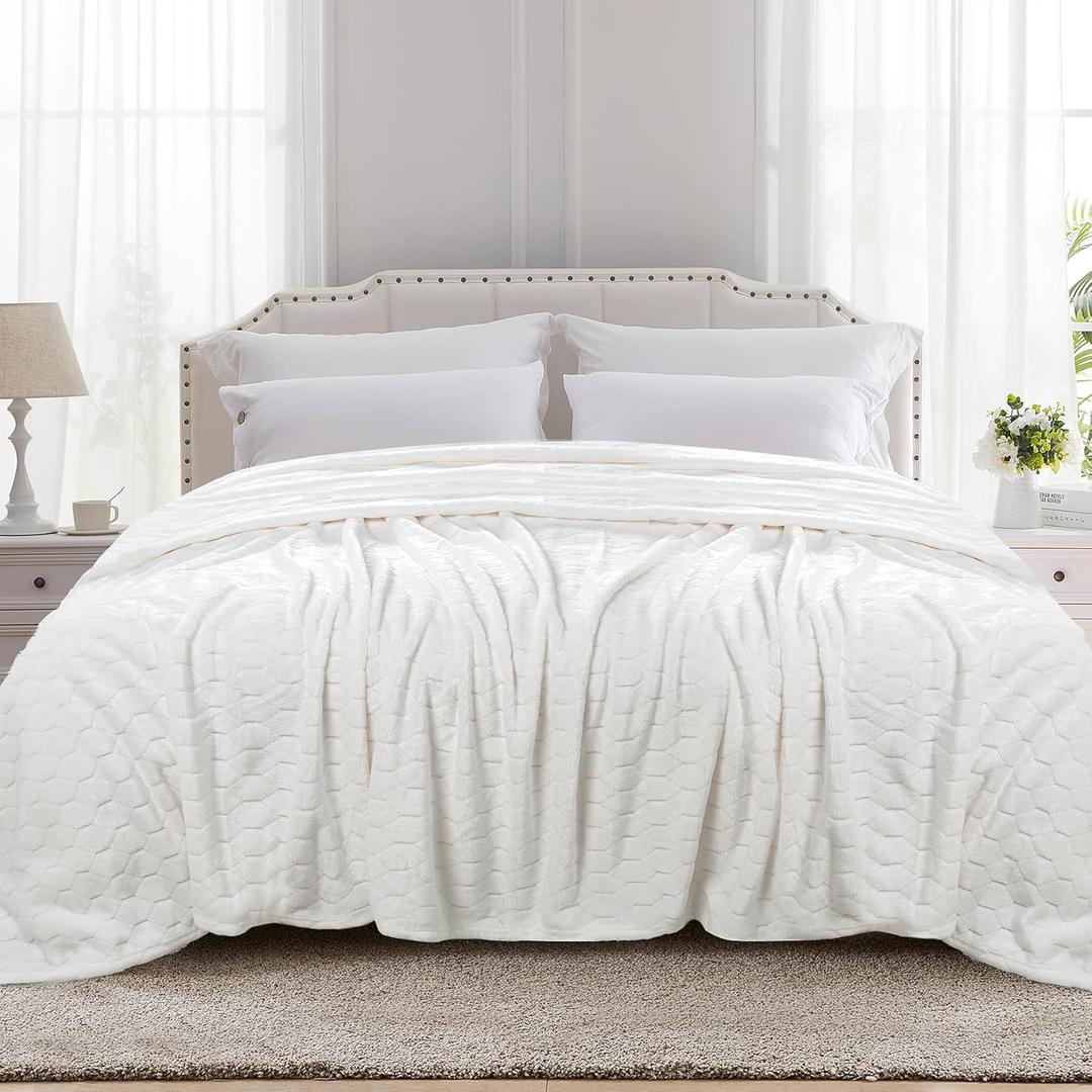 TOONOW Fleece Bed Blanket Queen Size 90x90 inches , Super Soft Fluffy Fuzzy Plush Blanket Geometric Pattern Cozy Microfiber Flannel Blankets for Couch, Bed, Sofa, Cream White