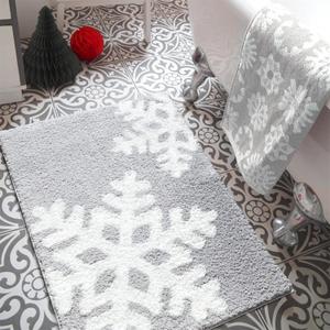 Estmy Grey Snowflake Christmas Bathroom Rugs 16W x 24L Non-Slip Rubber Backed Machine Washable, Soft Absorbent Shaggy Xmas Bath Mat Rug Winter Themed Christmas Festive Bathroom Floor Mat