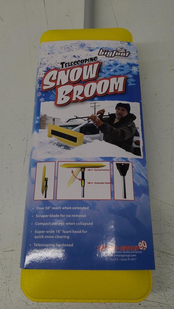 Telescoping Snow Broom