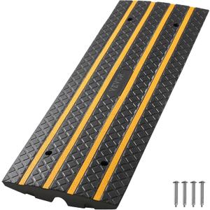 VEVOR Car Driveway Rubber Curb Ramp, 1 Pack 4FT Long Heavy Duty Low Profile Slope Ramps, 2.6 Rise, 33069 lbs Load Capacity, Reflective Safety Strips, for Vehicles, RVs, and Wheelchairs