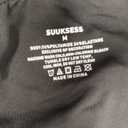 SUUKSESS Women Off Shoulder Tops Sleeveless Shirts Y2K Going Out Crop Tank Top (Medium, Black)