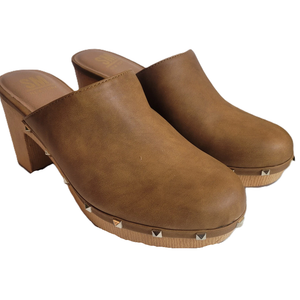 SM New York Clogs Vegan Buckskin Slip On Studded Size 8.5 Classic Boho Chic