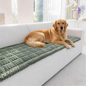 Couch Cover for Dogs Washable, Non Slip Couch Covers for 3 Cushion Sofa Pet Friendly, Fuzzy Pet Couch Cushion Covers for Dog, Thick, Soft for Sofa Protector (Green, 27.6" x 82.7"/70 x 210cm)