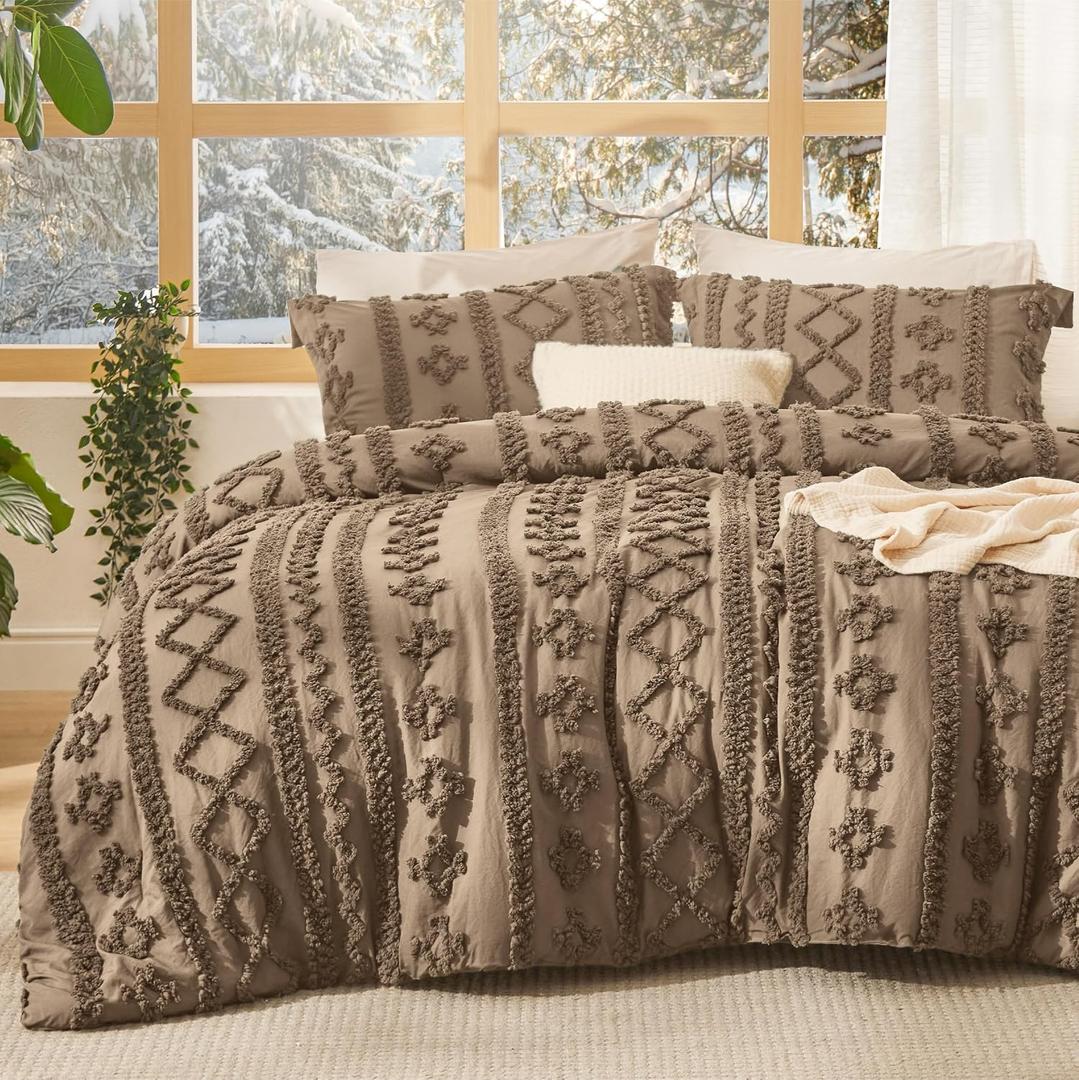 Bedsure Tufted Boho Comforter Set Queen Size - Light Brown Boho Bed Set, GentleSoft 3 Pieces Farmhouse-Style Embroidery Bedding, Gifts for Woman, Jacquard Queen Comforter for All Seasons