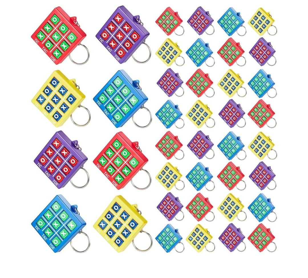 Hicarer 36 Pcs Tic Tac Toe Game Party Favor Goodie Bag Stocking Stuffer Kids 8-12 Tic Tac Toe Keychain Classroom Prize Puzzle Game Birthday Party Gift for Boy Girl Valentine's Day (Classic Color)