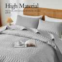 akkialla King/Cal King Size Quilt Bedding Set,Light Grey Lightweight Microfiber Soft Bedspread,Modern Style Geometric Pattern Coverlet Set for All Seasons,3 Piece(1 Quilt,2 Pillow Shams)