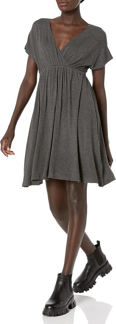 Amazon Essentials Women's Surplice V Neck Swing Dress, Large