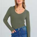 ANRABESS Long Sleeve Shirts for Women V Neck Ribbed Knit Fitted Fall Basic Tshirts Going Out Tops 2026 Casual Trendy Clothes (Green, S)