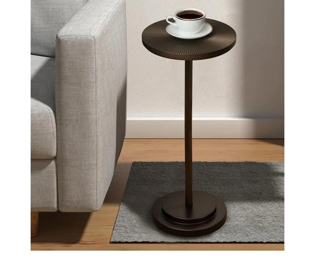 COVLON Drink Table, Carved Table Top Martini Table, Small Side Table, Weighted Base Pedestal Table for Living Room, Bedroom, Bathroom, Brown