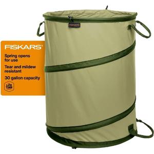 Fiskars Kangaroo Collapsible Spring Up Garden Bag for Yard Waste, Grass, Branches & Weeds, Tear & Mildew Resistant Vinyl-Coated Polyester, Folds Flat to 3 Inches for Space-Saving Storage, 30 Gallon (1 Count (Pack of 1))