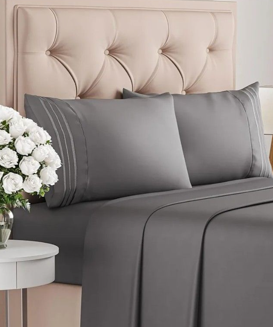 Queen Size 4 Piece Sheet Set - Comfy Breathable & Cooling Bed Sheets Set - Hotel Luxury Bedding for Women, Men, Kids, Teens, Boys & Girls - Deep Pockets, Soft and Wrinkle Free - Oeko-Tex - Dark Grey