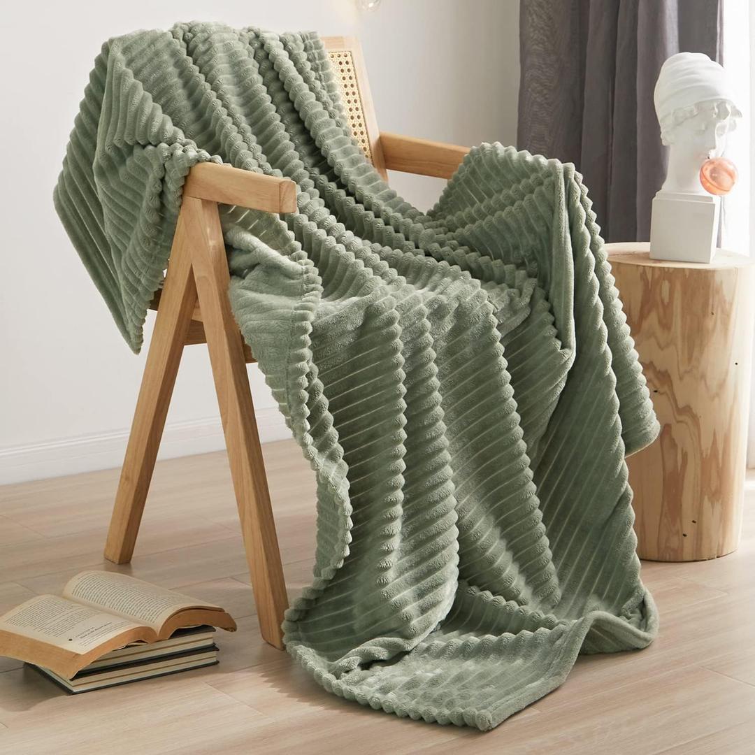 Geniospin Throw Blanket for Couch, Bed, Sofa – 280GSM Super Soft Lightweight Blanket with Stripe, 3D Ribbed Jacquard Blanket, Plush Fuzzy Cozy Throws, Warm and Breathable (Sage Green, 50x60 inches) 