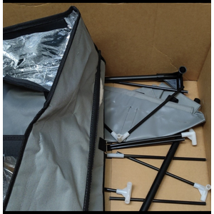 Insulated Box With Hole In It 17x10"