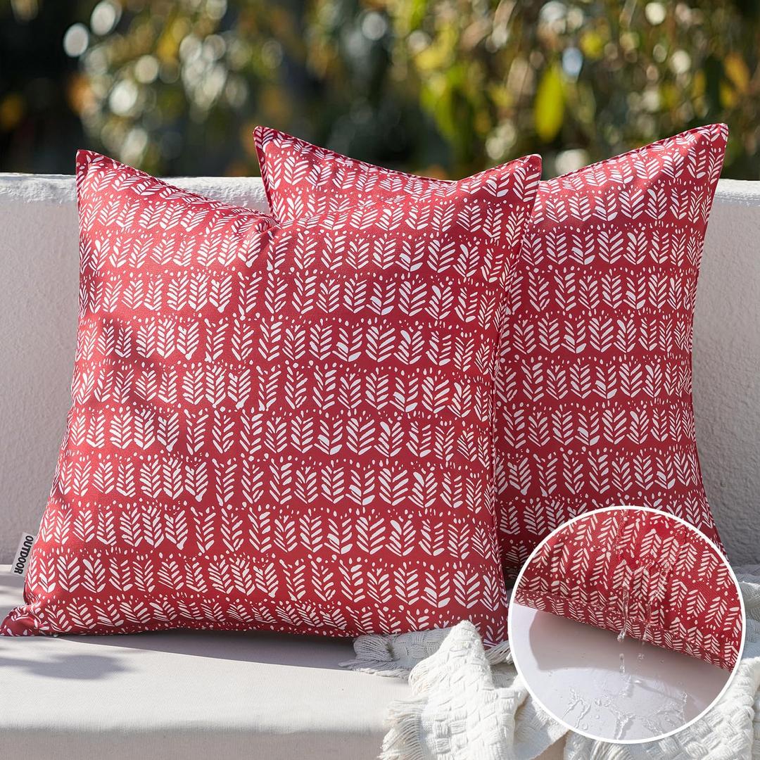 MIULEE Outdoor Pillows with Inserts Set of 2 Patio Waterproof Fade Resistant Fluffy Throw Pillows Decorative Garden Spring Natural Accent Leaves Cushion for Home Sofa Decor 18x18 Inch Red