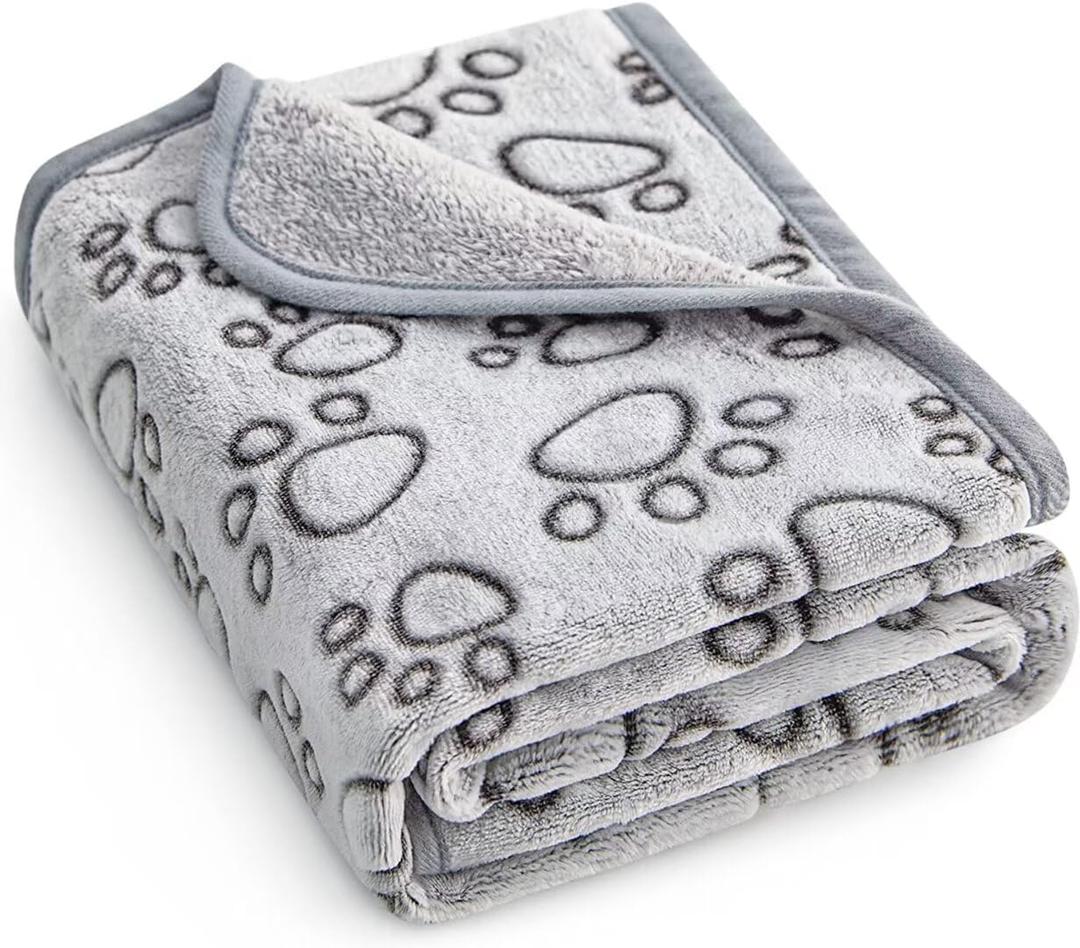 Stuffed Premium Soft Dog Blanket Washable, 40"x32" Cat Blanket for Indoor Cats Large Medium Small Dog Puppy Essentials (Grey)