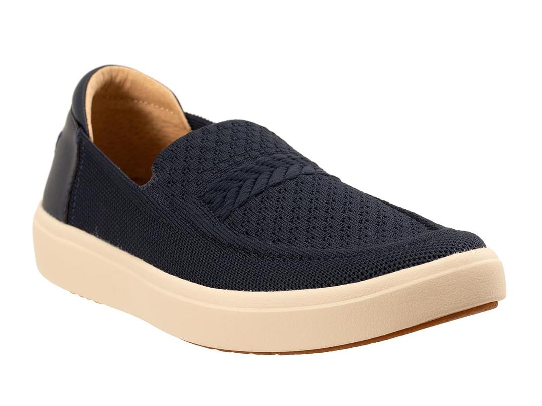 REVITALIGN Women's Montauk Mesa, Navy, 8 Wide