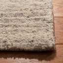 SAFAVIEH Himalaya Collection Accent Rug - 2' x 3', Ivory, Handmade Wool, Ideal for High Traffic Areas in Entryway, Living Room, Bedroom (HIM413A)