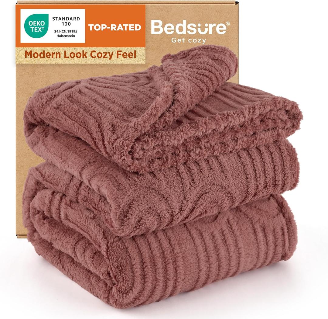 Bedsure GentleSoft Fleece King Size Blanket for Bed - Super Soft & Cozy, Fluffy Blankets for Women & Girls, Ideal for Sofa & Couch, Dusty Pink, 108x90 Inches