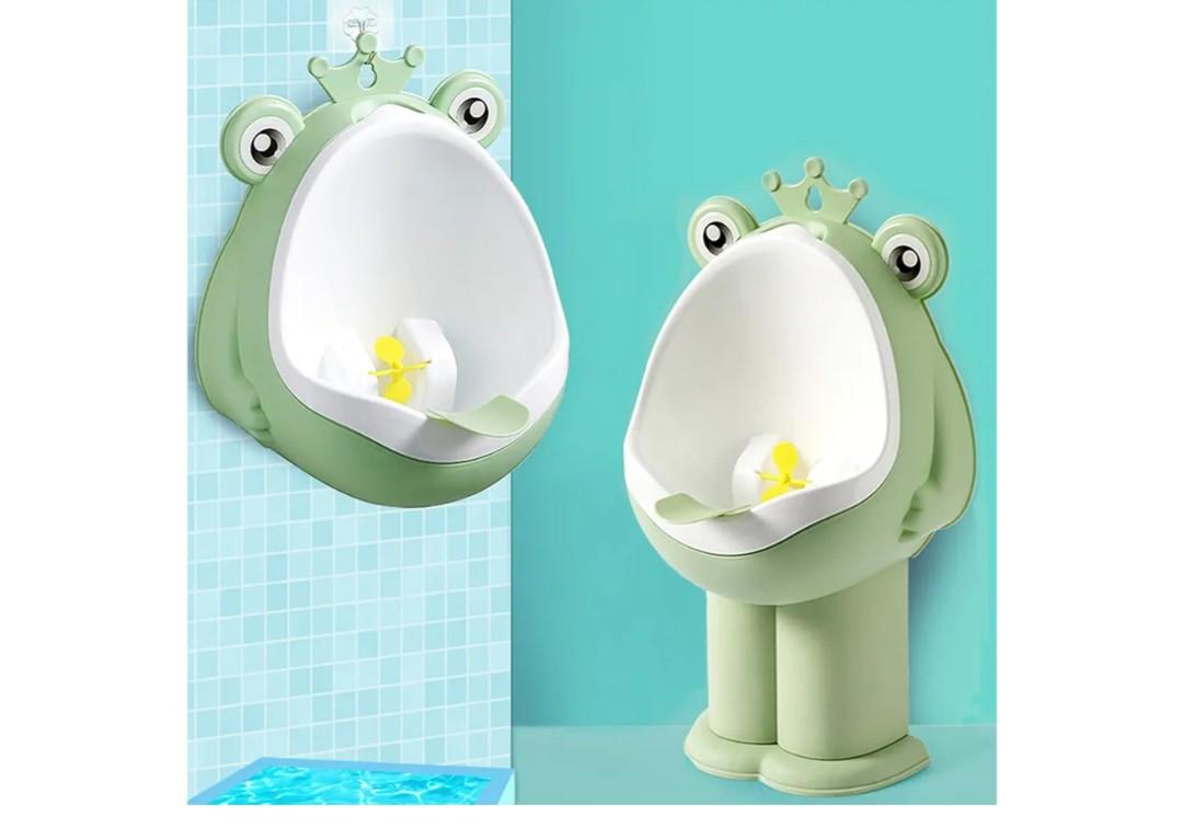 Frog Pee Training,Potty Training Urinal for Boys Kids Toddler Standing Urinal WallMounted Toilet with Funny Aiming Target,Green