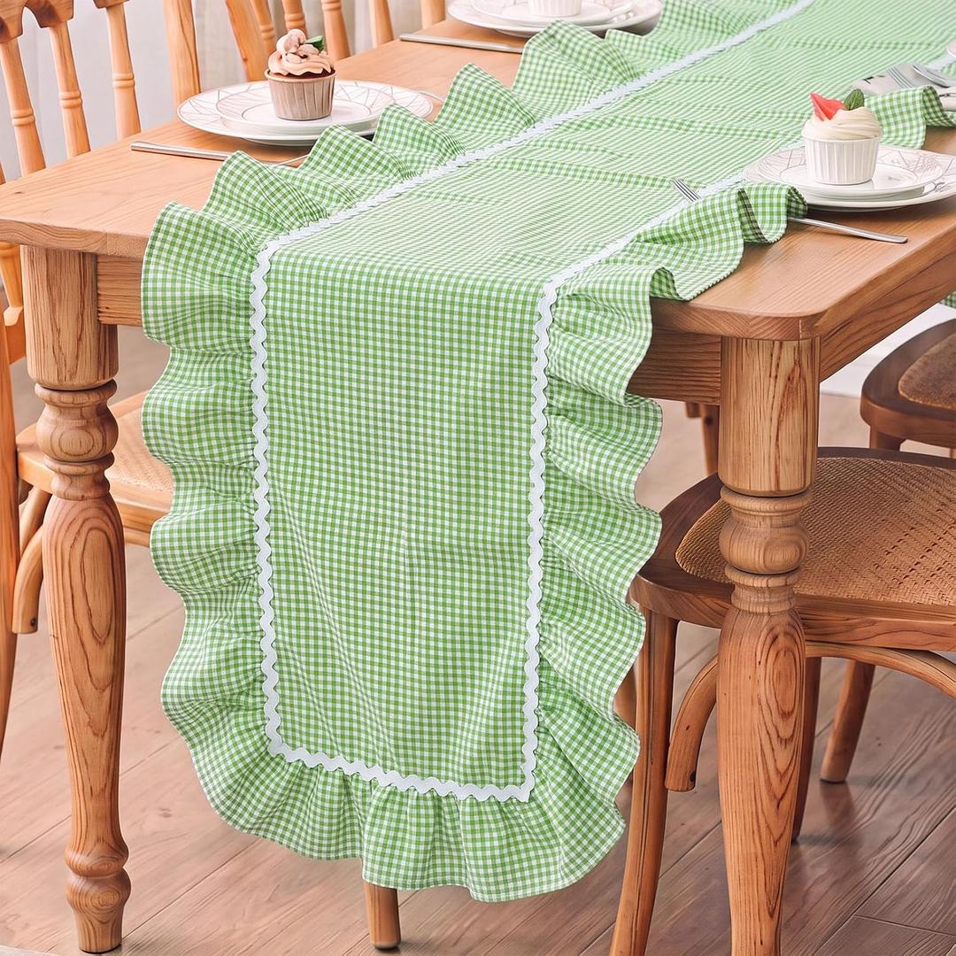Tudomro 1 Pack Ruffle Table Runner 90 x 16'' Farmhouse Scalloped Pleated Table Runner Cotton Scalloped Long Dresser Scarves for Dining Room, Wedding, Kitchen Rustic Home Decor(Plaid,Green)