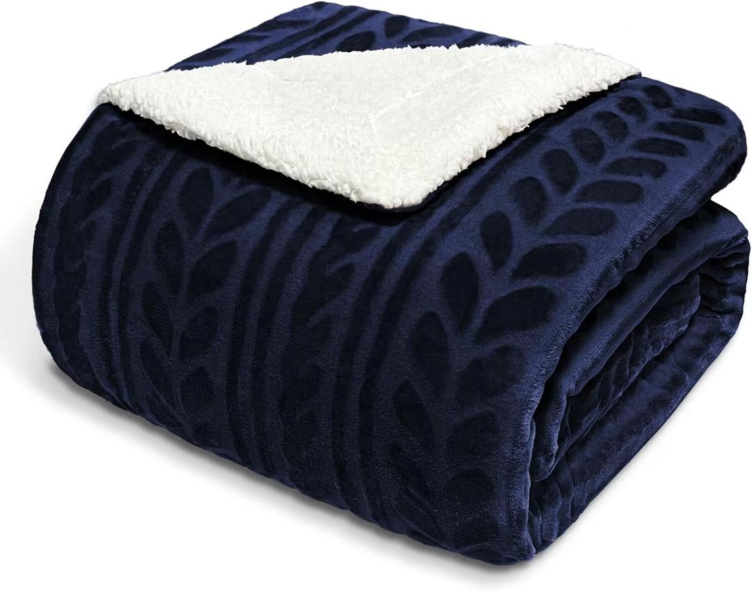 Exclusivo Mezcla Twin Size Sherpa Fleece Bed Blanket, Reversible Velvet Warm Blankets for Bed Couch Sofa, 90x66 Inches, Navy Blue