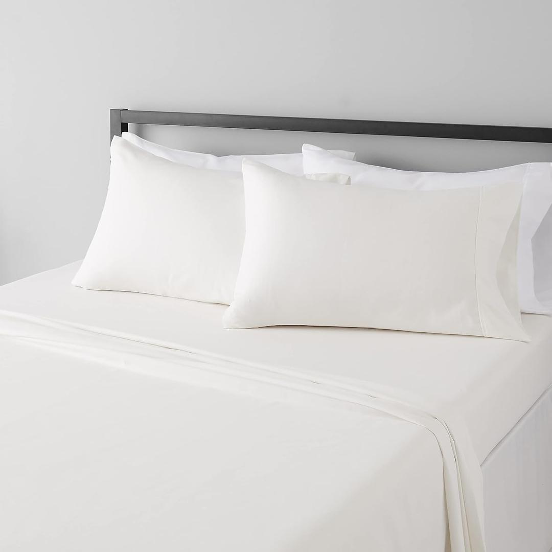 Amazon Basics Lightweight Super Soft Microfiber 4 Piece Sheet Set, Wrinkle Resistant, with 14-Inch Deep Pockets, Full, Cream, Solid