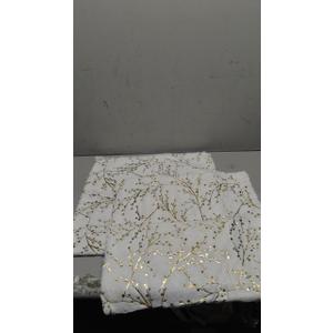 2 pillow cases 19.5x19"