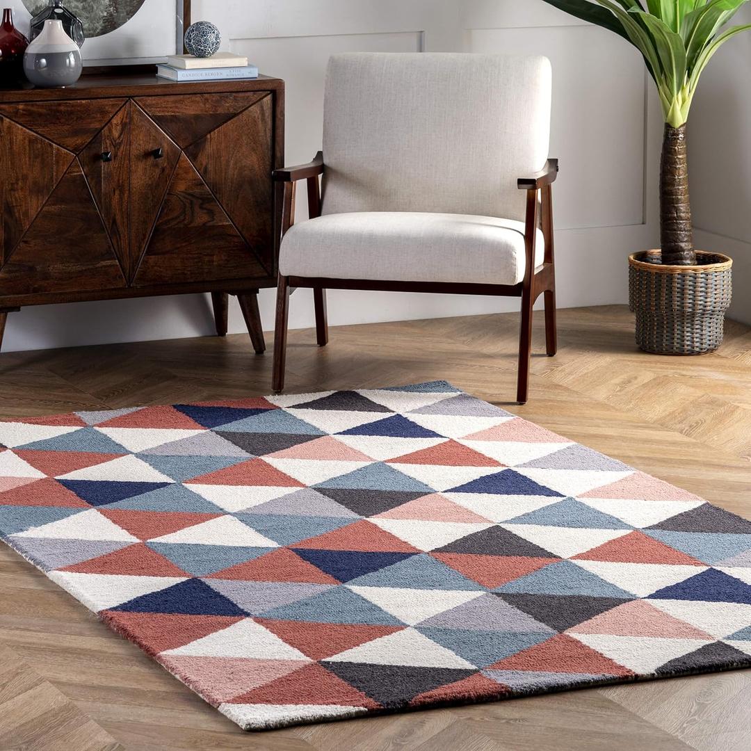 nuLOOM Bianca Triangles Area Rug, 4x6, Multi