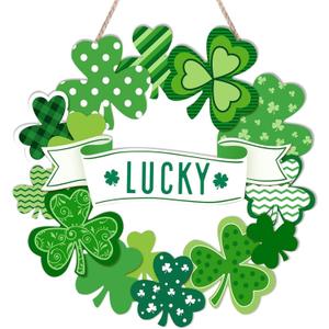 St Patricks Day Door Sign, Wooden Shamrock Door Wreath for Front Door Sign Wall Signs, St. Patricks Day Decorations, Hanging Wreath for Home Wall Farmhouse Indoor Outdoor Decor Party Supplies (Lucky)