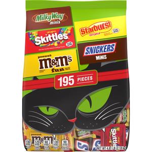 M&M's, Snickers & More Mini and Fun Size Halloween Candy, Assorted Chocolate Candy Variety Pack, 195 Ct Bulk Bag, Expiry: 06/01/26