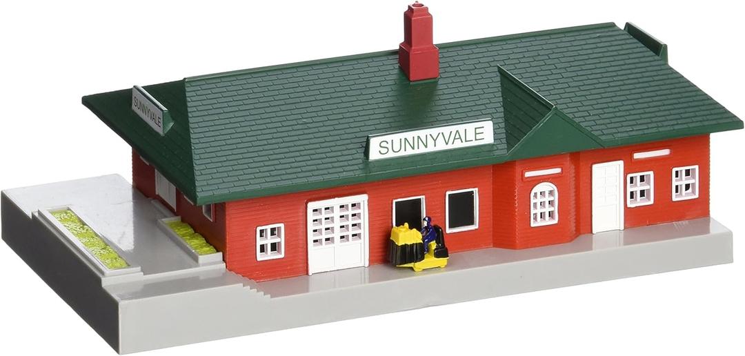 Bachmann Trains - PLASTICVILLE U.S.A. BUILT-UP BUILDING - PASSENGER STATION - N Scale