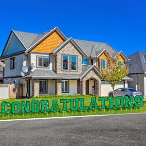 15Pcs Congratulations Yard Sign Green Black Graduation Lawn Sign Congrats Grad Outdoor Decorations Class of 2026 Pathway Signs with 22 Stakes for Grad College Graduation Party Decor Supplies, 12.6 x 9.8 inches