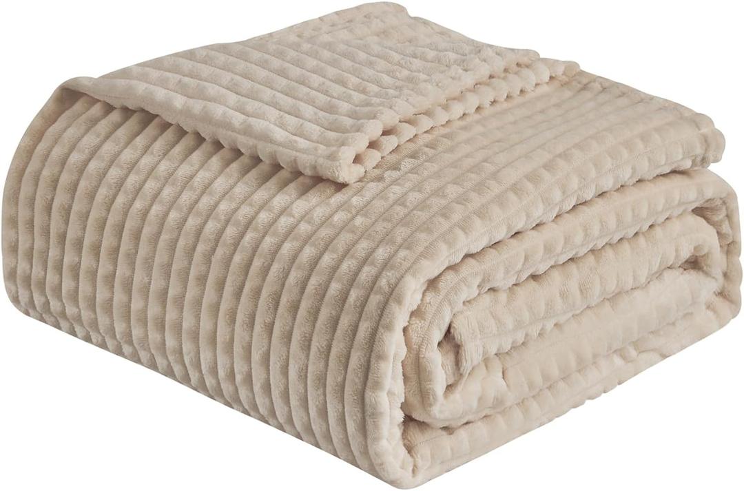 EMME Fleece Blanket, 3D Jacquard Throw Blanket for Couch and Bed, Soft Cozy and Fluffy Blankets Lightweight Luxury Flannel with Geometric Grid Design (Beige, 50'' x 60'')