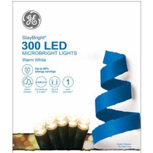 Stay Bright. 300 Led. Warm White/ Green Wire. Connects Up to 2 Sets. 62,2 ft (18,9m)