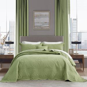 DaisyHuang Oversized Bedspread - Queen Size Bedding Cover - Modern & Contemporary Coverlet Set, Real Stitching, Reversible, Lightweight, 5 Piece, Sage Green